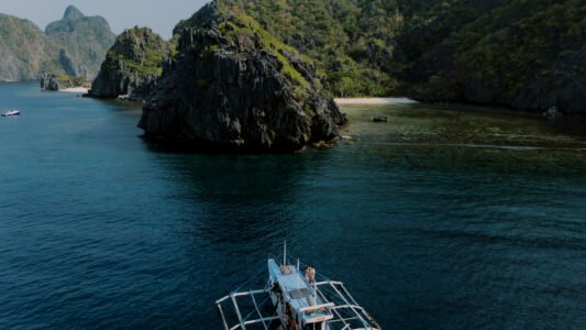 Golden hour couple portraits on the beach in El Nido — Aubrey Stills Studio