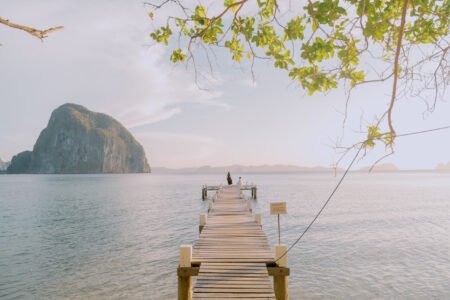 Candid wedding moment captured in El Nido, Palawan — Aubrey Stills Studio