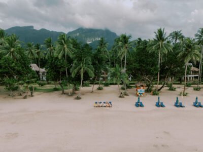 Proposal photography on the beach in El Nido — Aubrey Stills Studio
