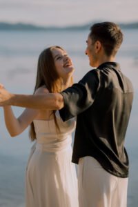 Sunset couple portrait, El Nido, Palawan — Aubrey Stills Studio
